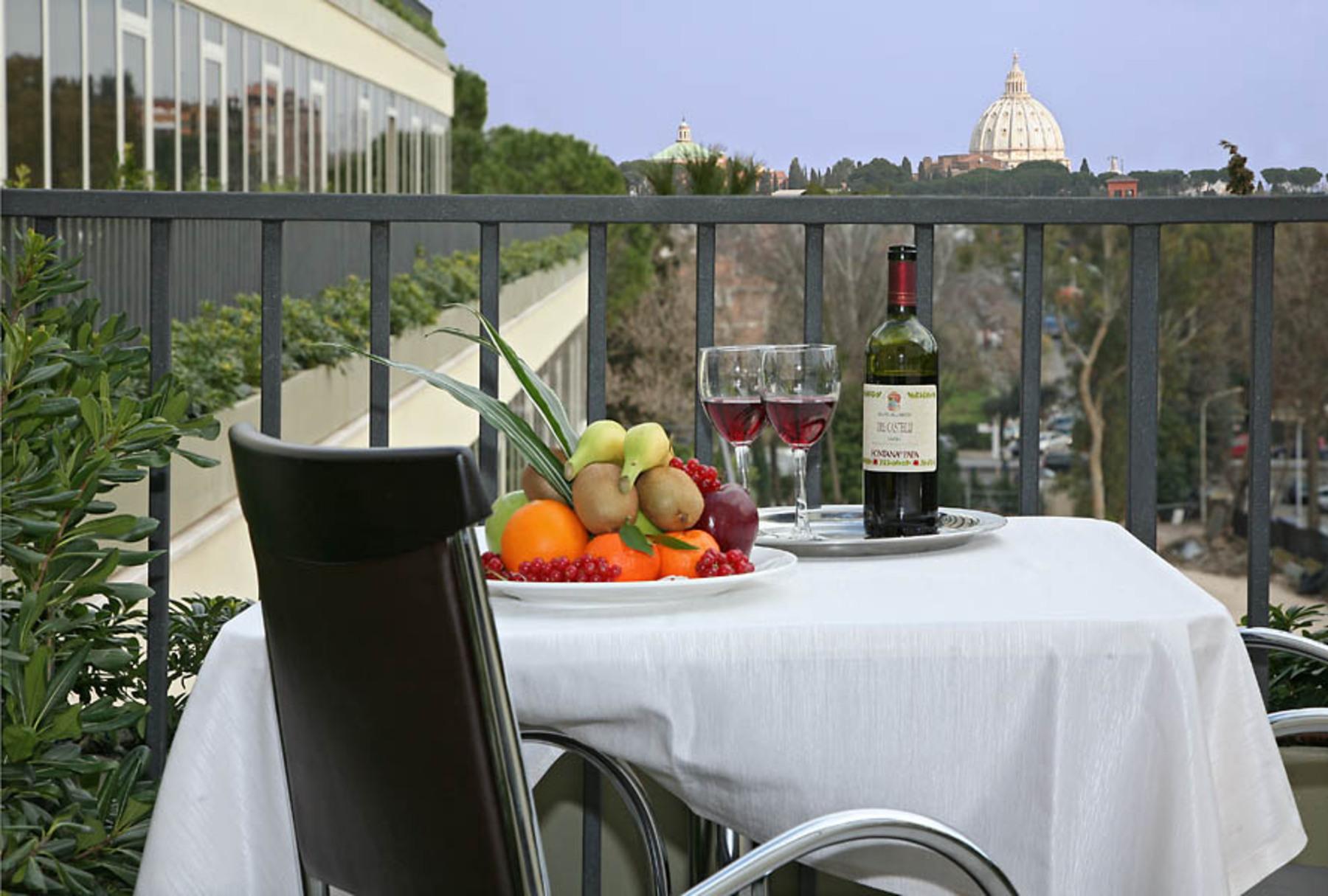 Cardinal Hotel St. Peter Рим Екстериор снимка