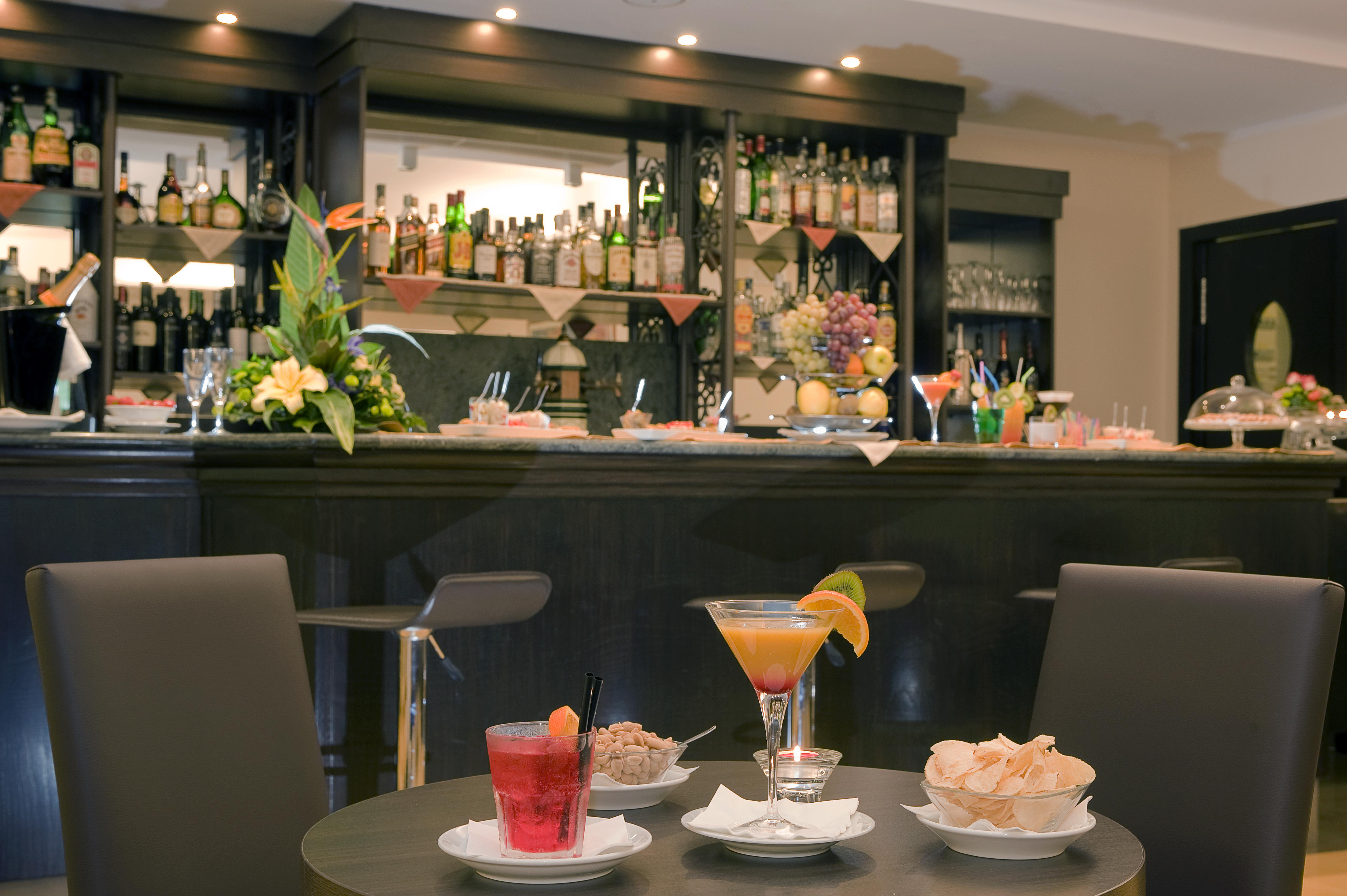 Cardinal Hotel St. Peter Рим Екстериор снимка