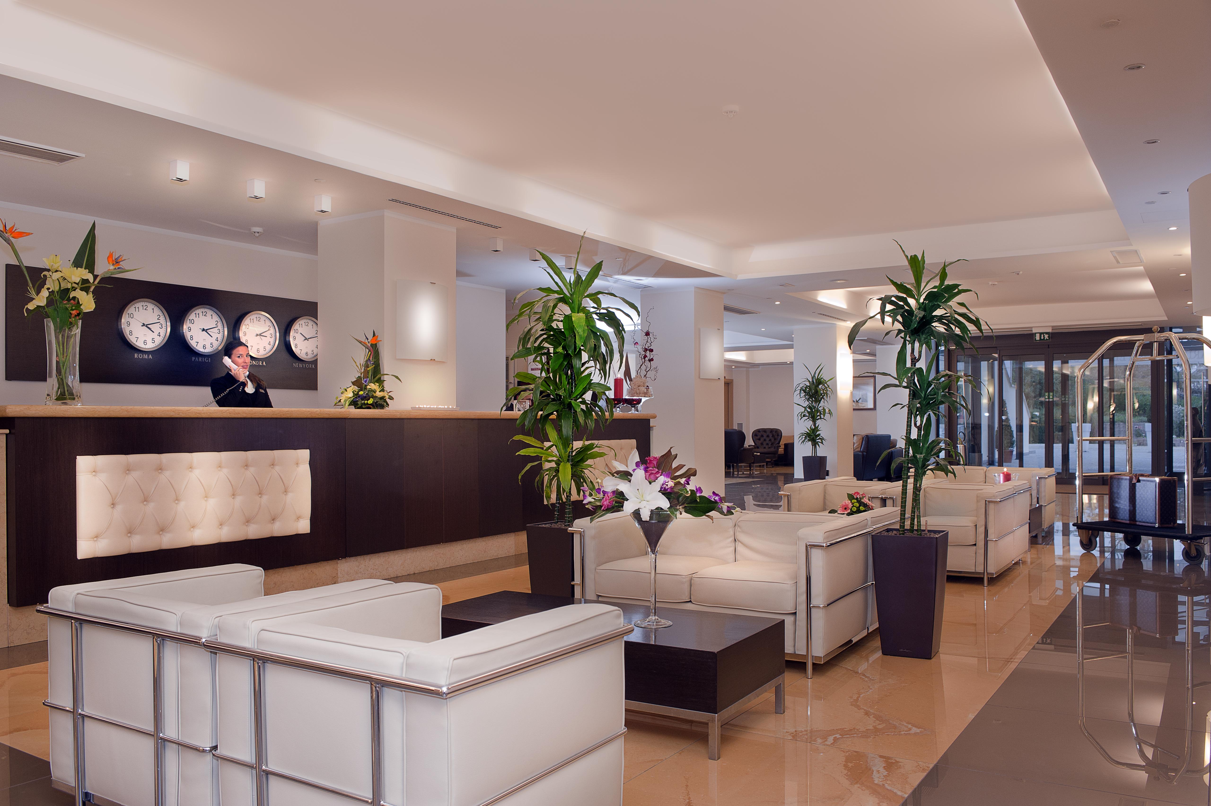 Cardinal Hotel St. Peter Рим Екстериор снимка