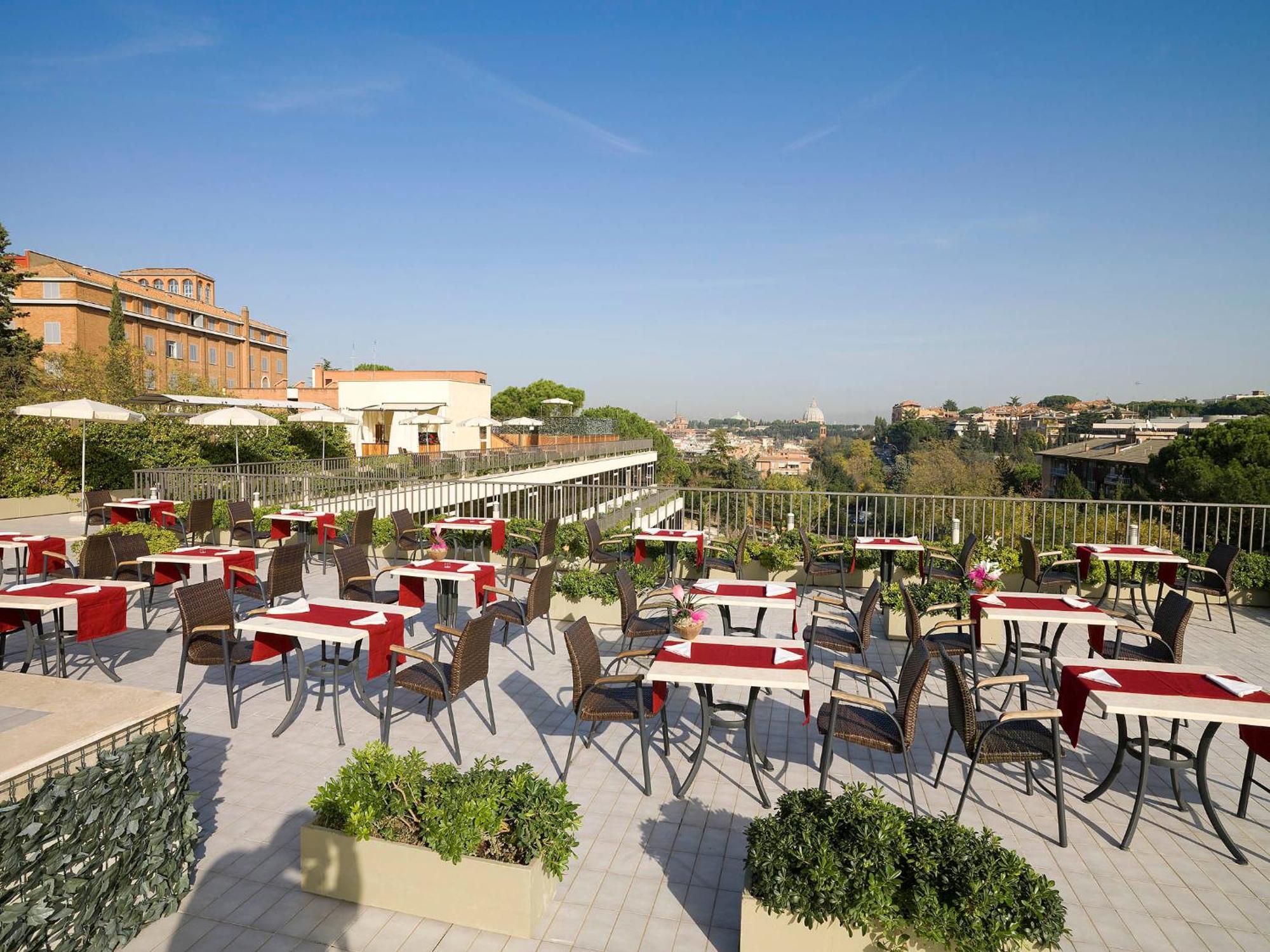 Cardinal Hotel St. Peter Рим Екстериор снимка