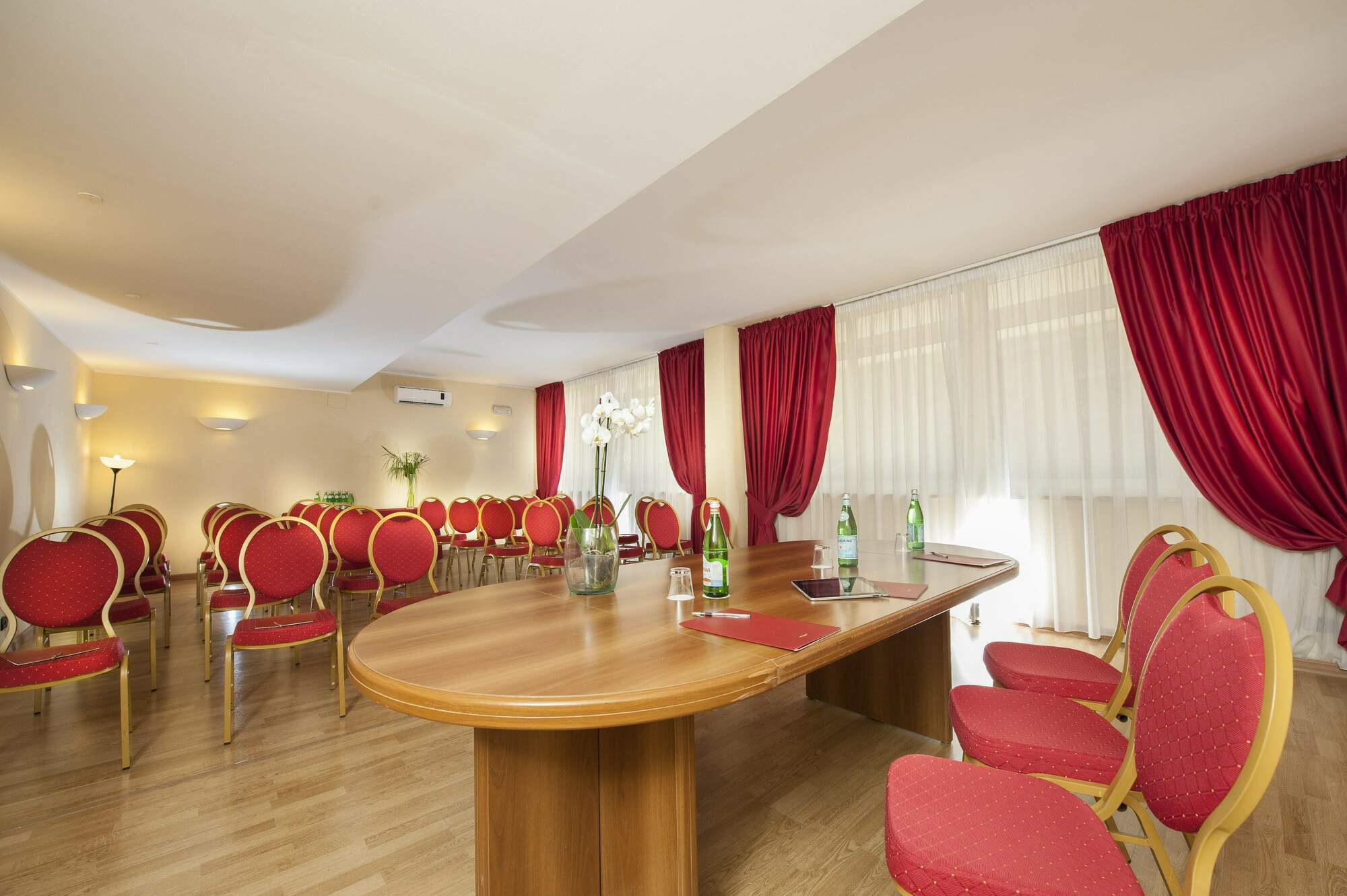 Cardinal Hotel St. Peter Рим Екстериор снимка